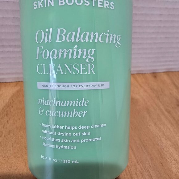 Skin Boosters Oil Balancing Foaming Cleanser Niacinamid & Cucumber 10.4 fl oz - Picture 2 of 3
